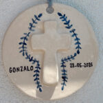 Cruz en relieve