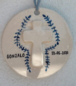 Cruz en relieve